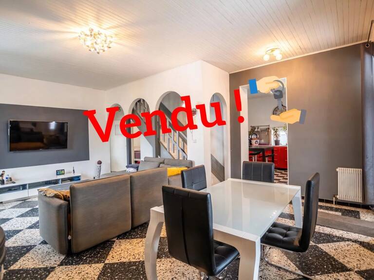 THIL en PLEIN COEUR DU VILLAGE - Maison T5 + salle de jeux  / 137 m² habitable  + 82m² de surface ammenagée sur 326m² de TERRAIN — photo 1
