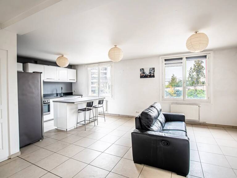 VILLEURBANNE - CUSSET - T3 / 73 m² garage et cave — photo 1