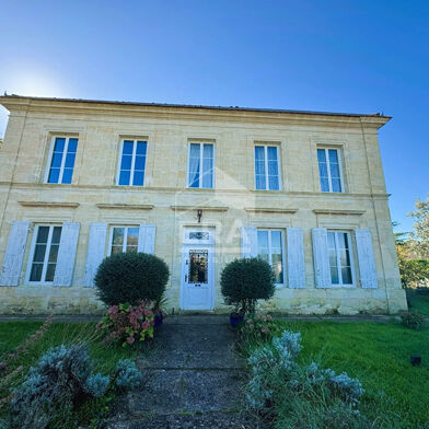 Maison 7 pièces 300 m²