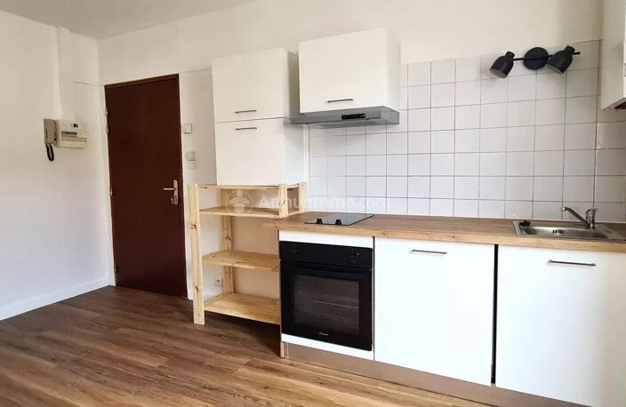 Centre ville - Appartement T2 - Jardin — photo 2