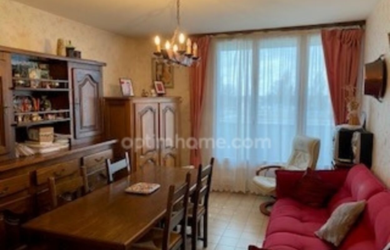 appartement 4 pièces 61 m2 à vendre à Fleury-les-Aubrais (45400)