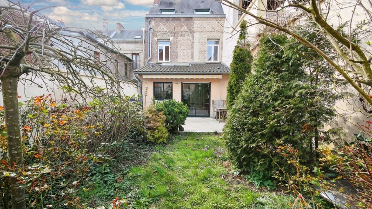 maison 7 pièces 211 m2 à vendre à Saint-Quentin (02100)