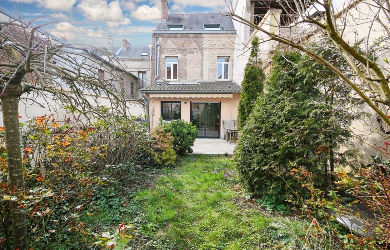 maison 7 pièces 211 m2 à vendre à Saint-Quentin (02100)