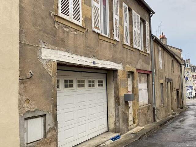 Maison de caractère à DECIZE — photo du bien
