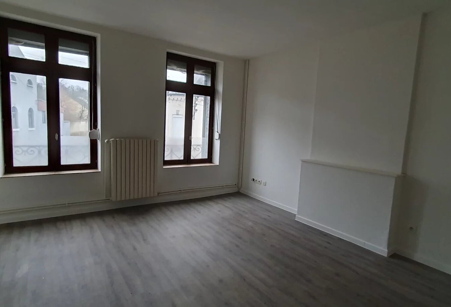 Location appartement   à Wignehies (59212) — photo 1