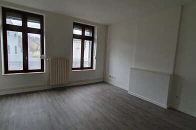 Appartement  390 €