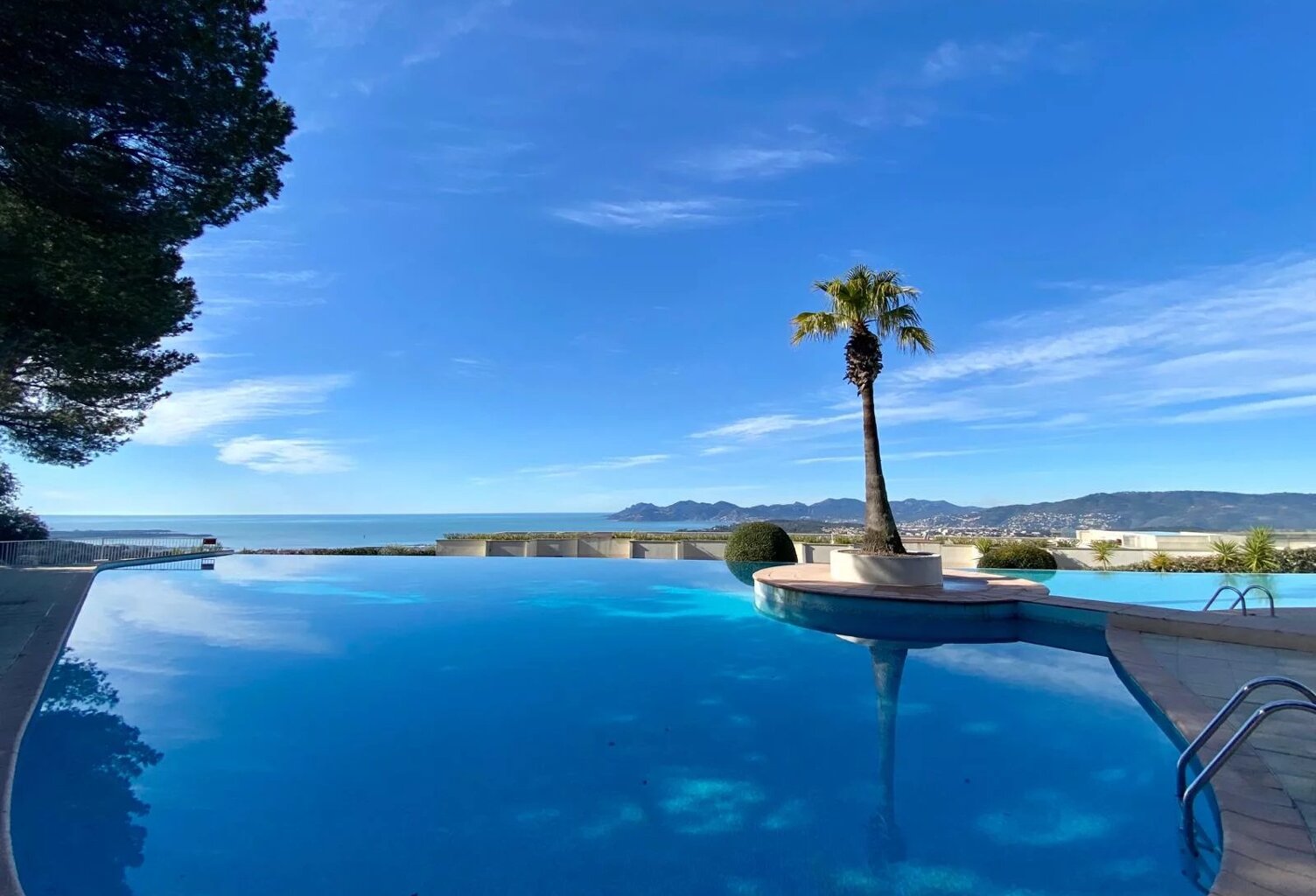 Cannet/ Mougins vente luxueux appartement 4 pièces Terrasse, vue mer, Piscine — photo 1