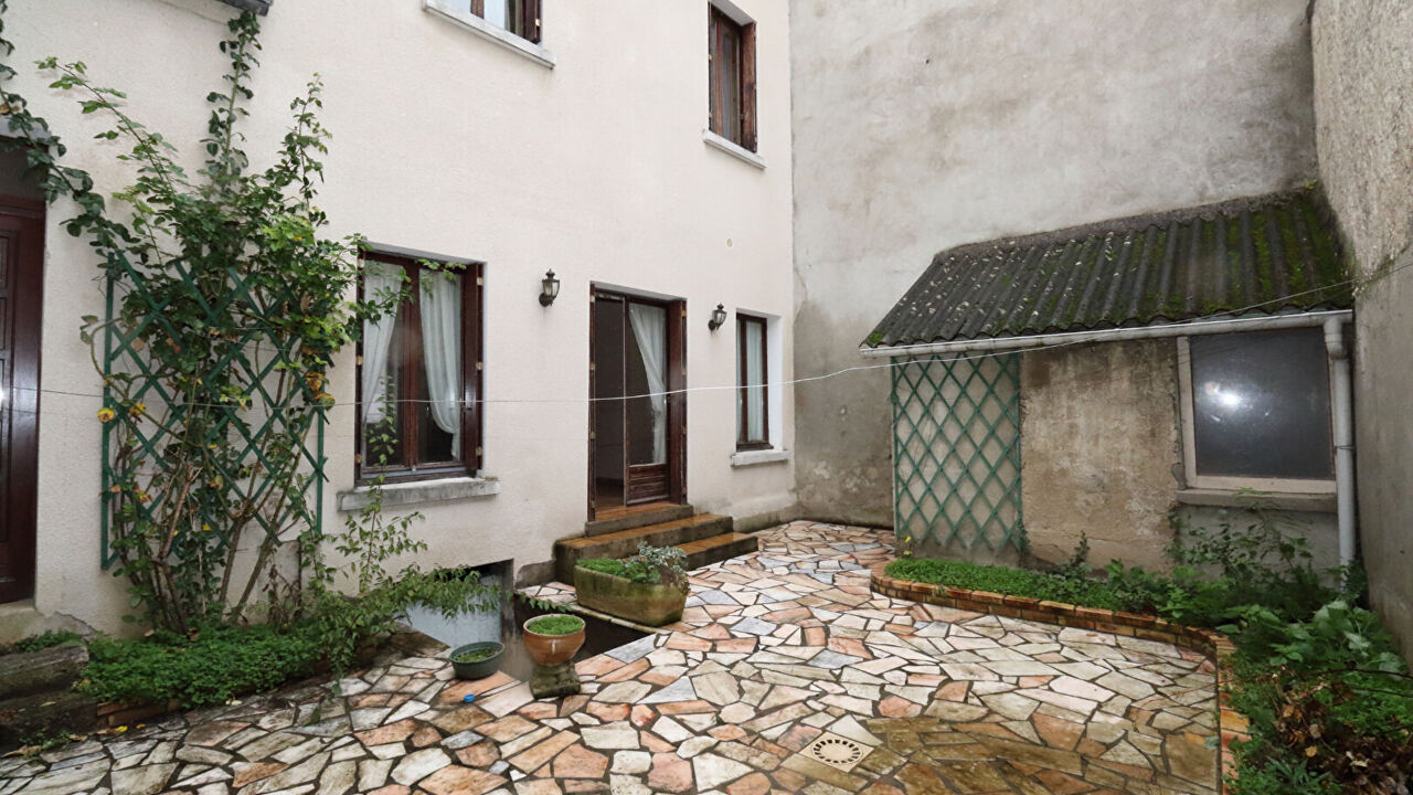 maison 7 pièces 150 m2 à vendre à Cosne-Cours-sur-Loire (58200)