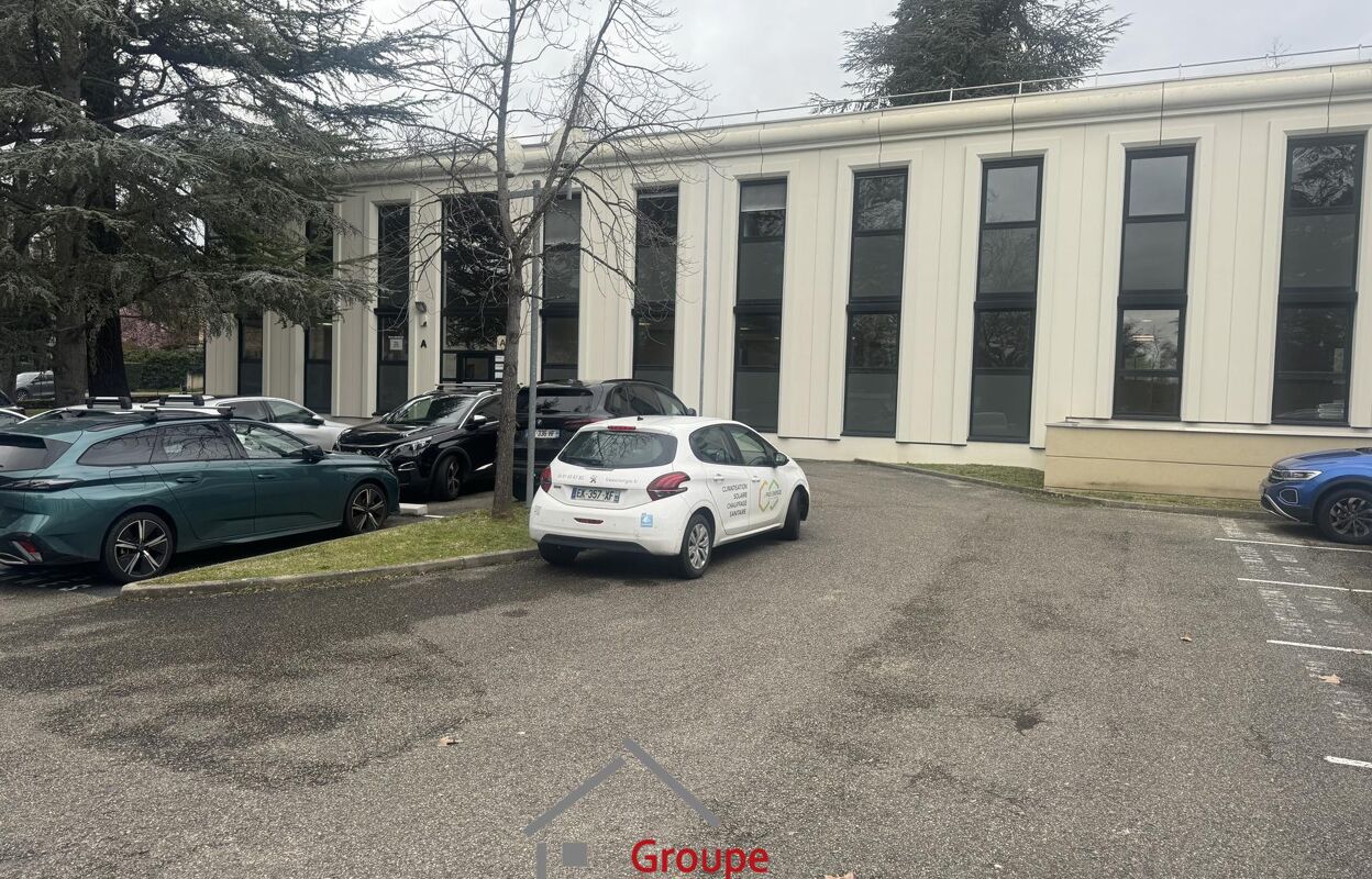 bureau  pièces 238 m2 à vendre à Francheville (69340)