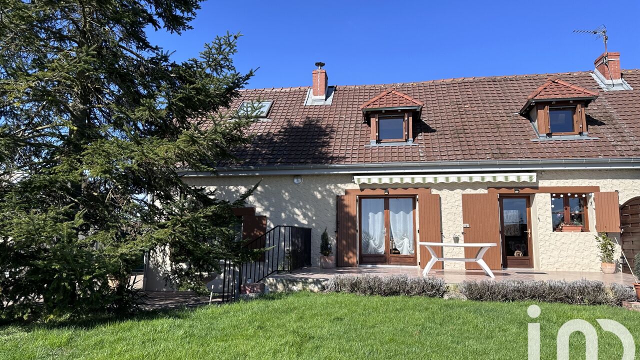maison 5 pièces 131 m2 à vendre à Saint-Gérand-le-Puy (03150)