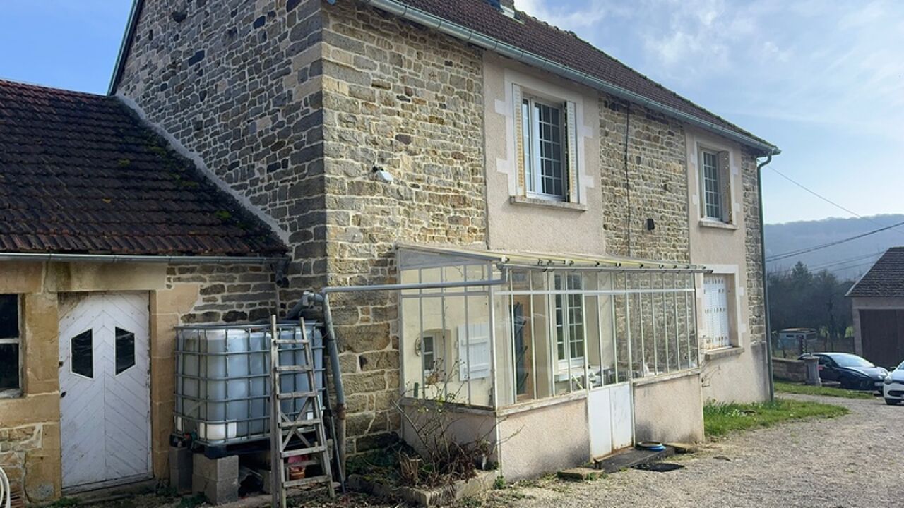 maison 10 pièces 280 m2 à vendre à Montigny-Lès-Cherlieu (70500)