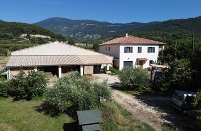 vente maison 610 000 € à proximité de La Roque-Alric (84190)