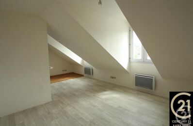 location appartement 630 € CC /mois à proximité de Saint-Cloud (92210)