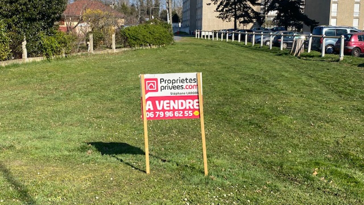 terrain  pièces 332 m2 à vendre à Avermes (03000)