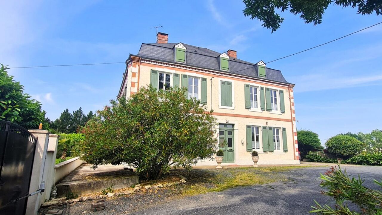 maison 7 pièces 305 m2 à vendre à Nogaro (32110)