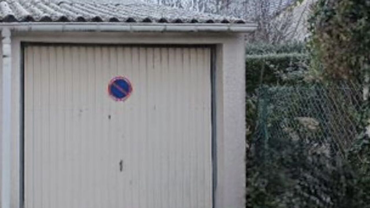 garage  pièces 13 m2 à vendre à Montereau-Fault-Yonne (77130)