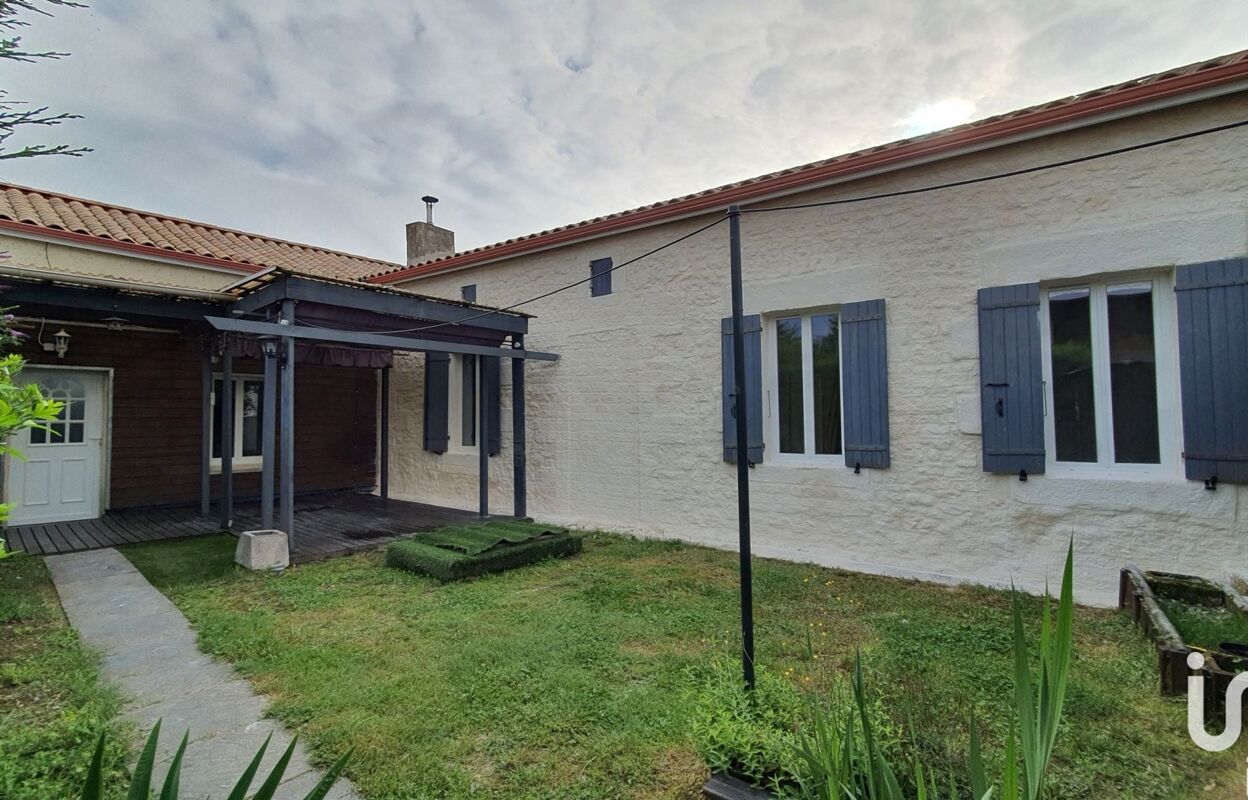 maison 4 pièces 95 m2 à vendre à Montguyon (17270)