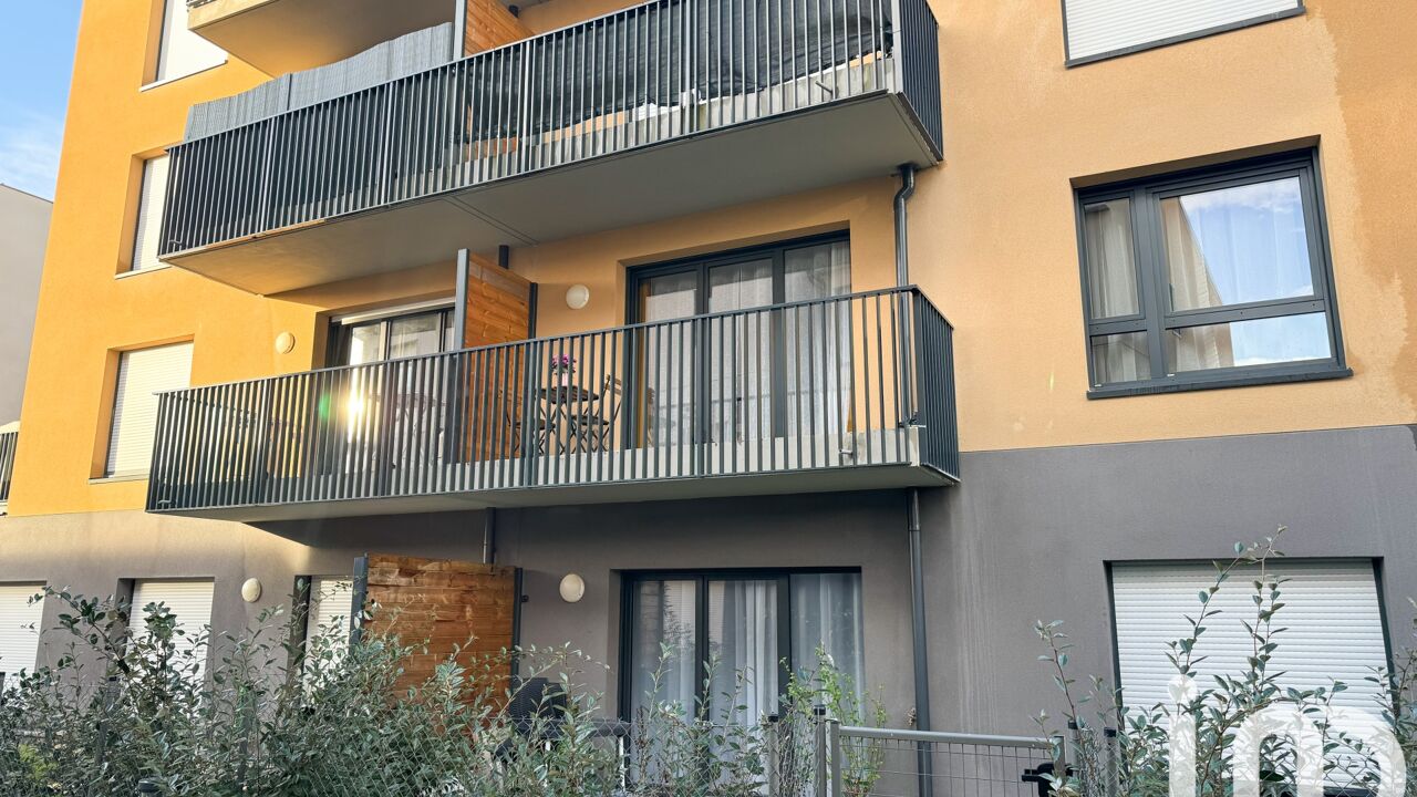appartement 2 pièces 45 m2 à vendre à Bussy-Saint-Georges (77600)