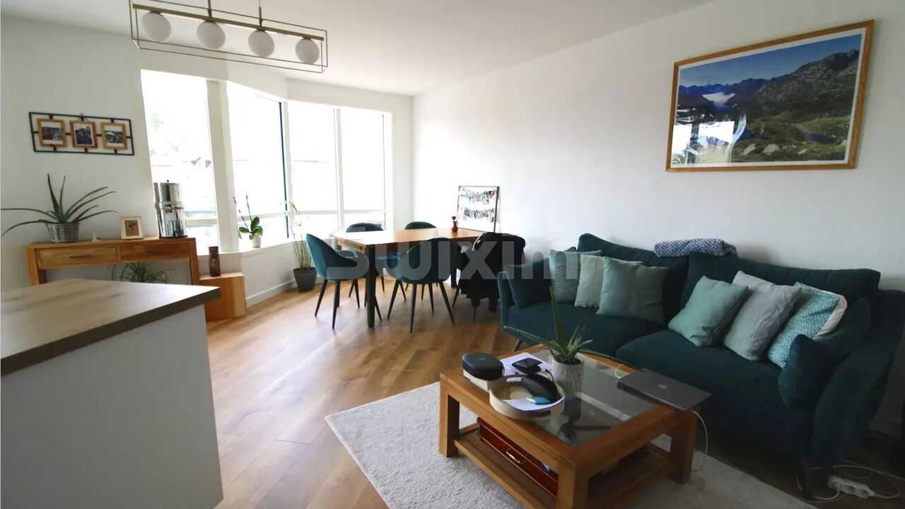 appartement 3 pièces 60 m2 à vendre à Divonne-les-Bains (01220)