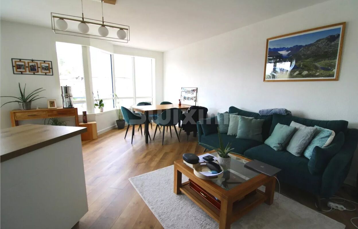 appartement 3 pièces 60 m2 à vendre à Divonne-les-Bains (01220)