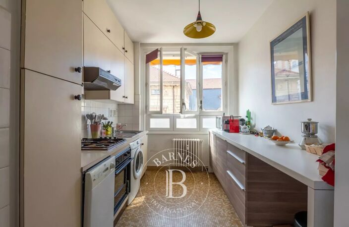 Lyon 6 - Puvis de Chavanne - Appartement de 74,51m² - 2 chambres - Cave - Grenier — photo 4
