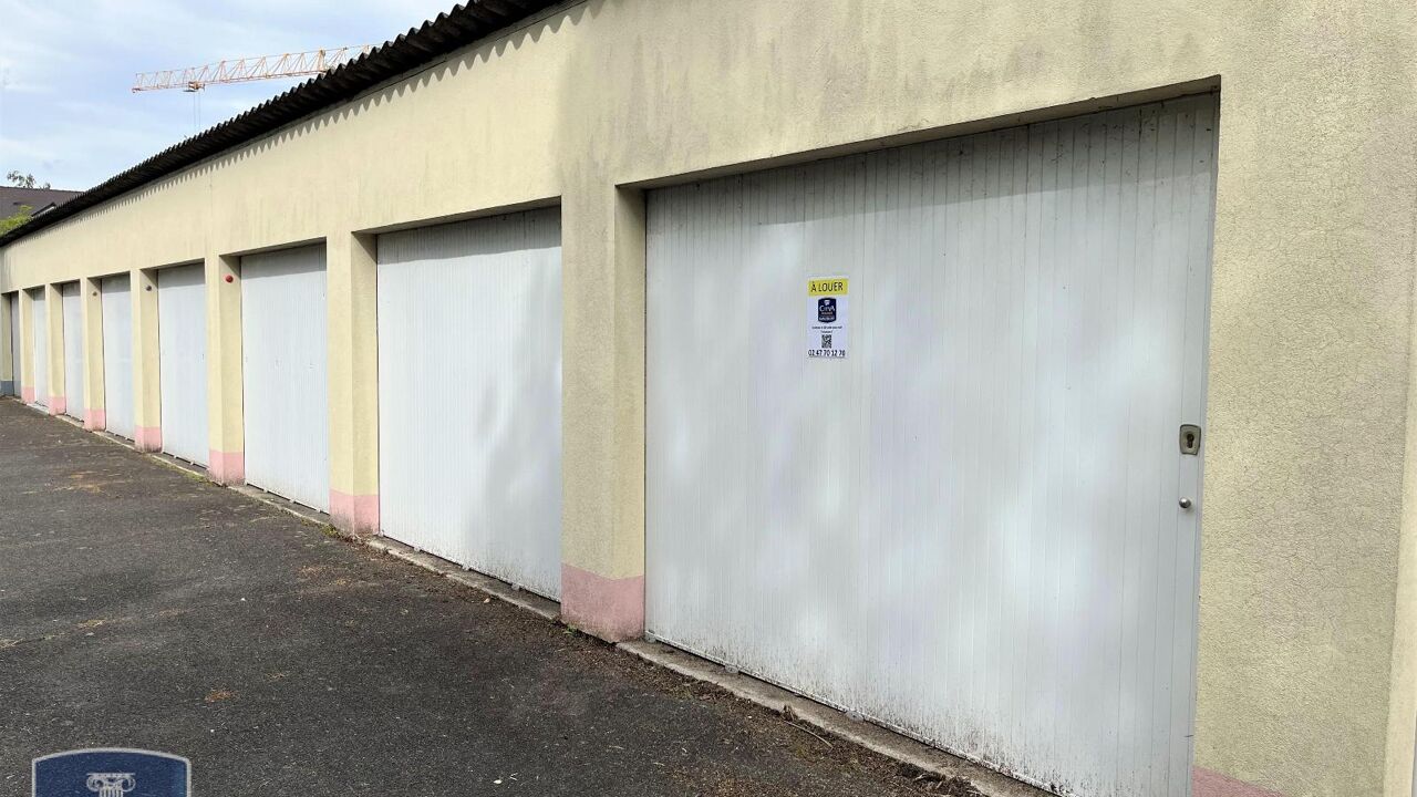 garage  pièces  m2 à louer à Saint-Pierre-des-Corps (37700)