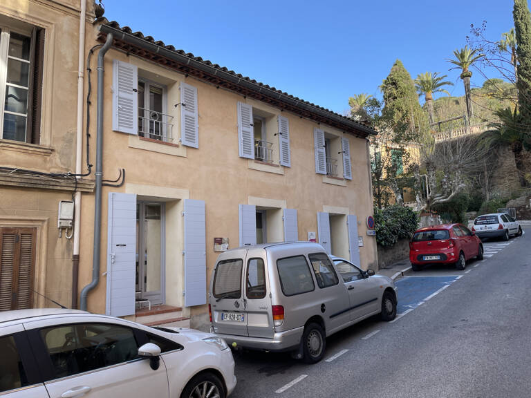 EXCLUSIVITE Immeuble de 450 m2, avec garages, au coeur du vi — photo 1