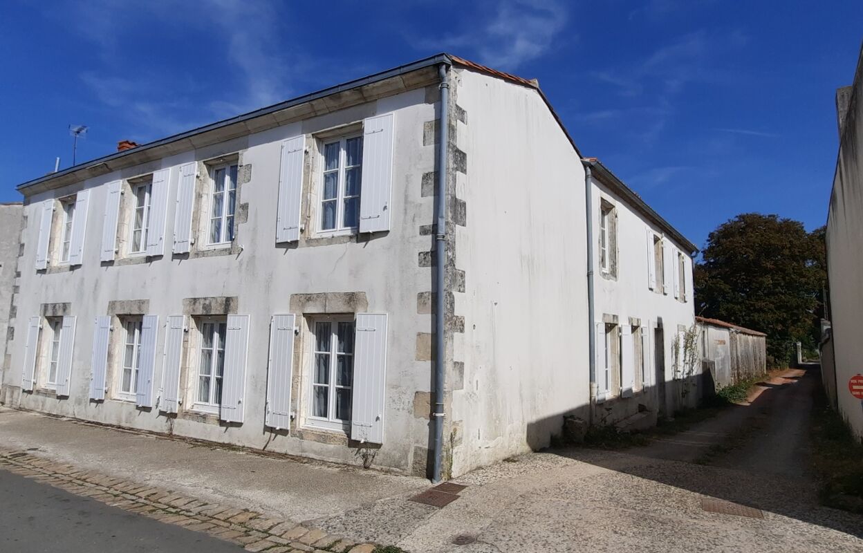 maison 9 pièces 295 m2 à vendre à Nieul-sur-Mer (17137)