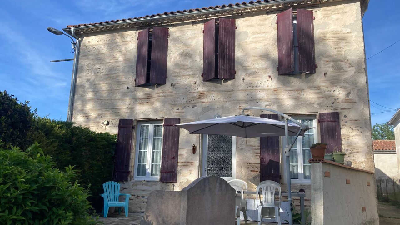 maison 6 pièces 178 m2 à vendre à Saint-Hilaire-de-Lusignan (47450)