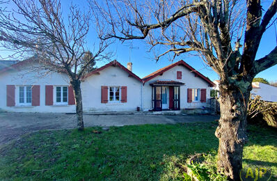 vente maison 122 000 € à proximité de Bougneau (17800)
