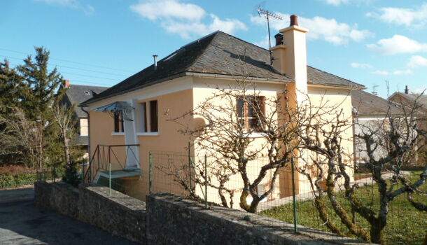Villa / Maison 4 pièces  à louer Laissac-Sévérac-l'église 12310
