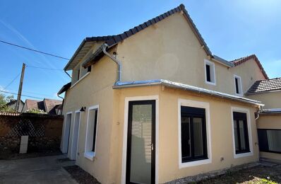 location maison 1 199 € CC /mois à proximité de Gasville-Oisème (28300)