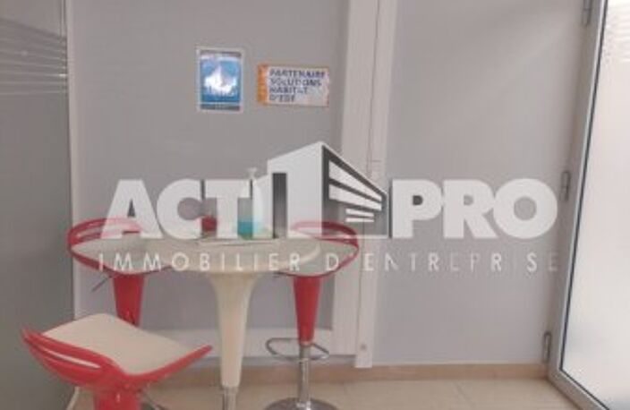 Bureaux à louer — photo 3