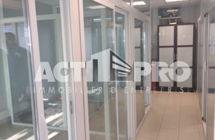 Bureaux à louer — photo 4