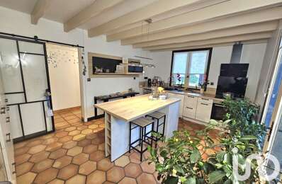 maison 7 pièces 158 m2 à vendre à Saint-Ciers-sur-Gironde (33820)