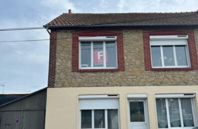 location appartement 760 € CC /mois à proximité de Saint-Vaast-en-Auge (14640)