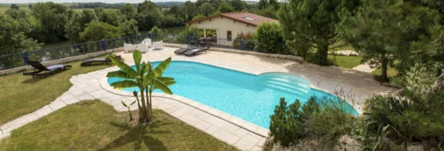 Maison 10 Pièces 245 m² à vendre à Ray-sur-Saône (70130)