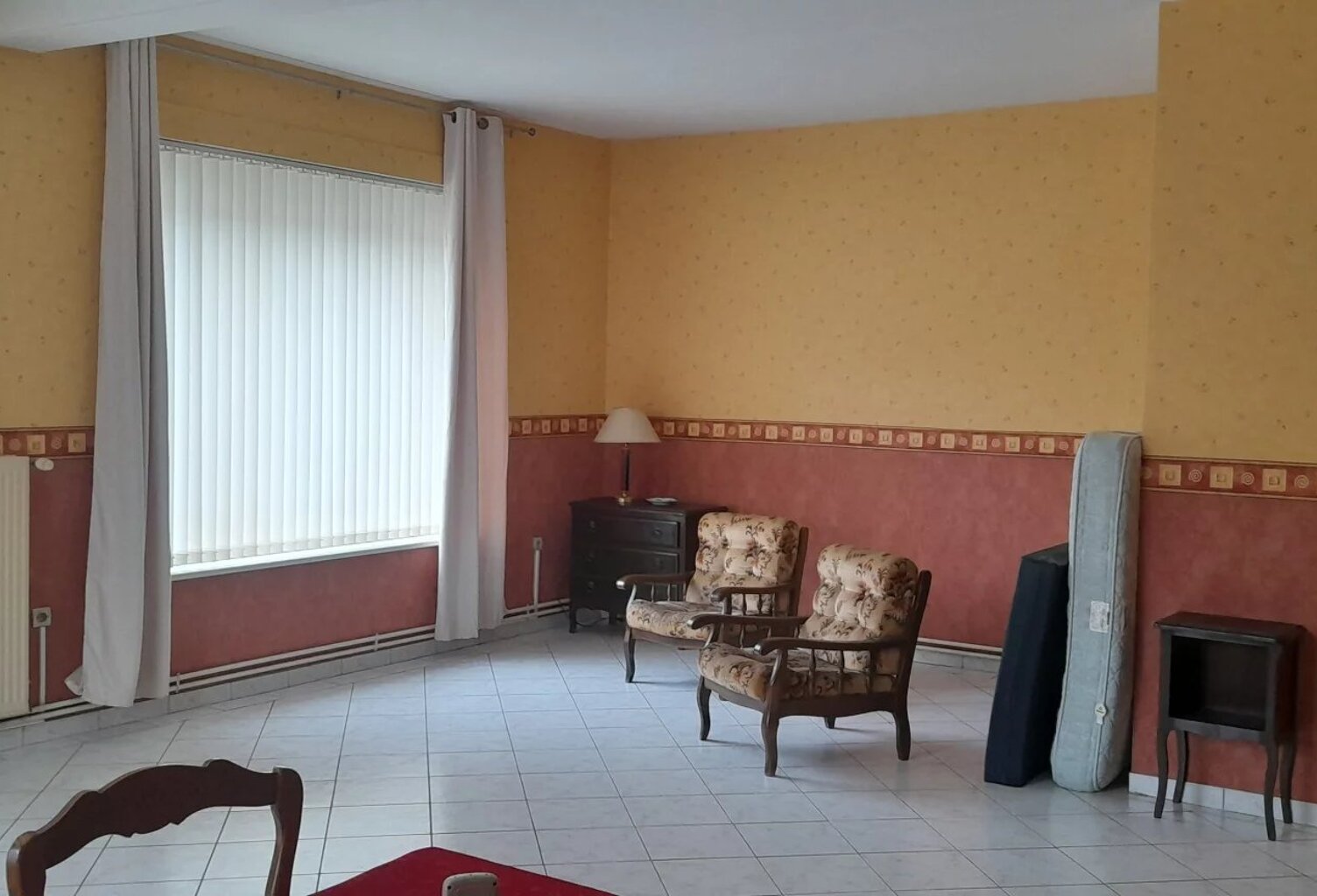 grande Maison centre village sans terrain — photo 1