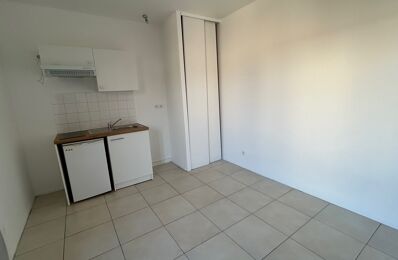 location appartement 545 € CC /mois à proximité de Seilh (31840)