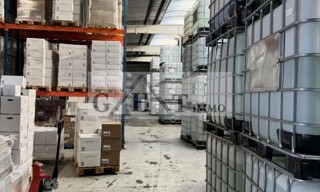 Local industriel  2260 m² à vendre à Montigny-le-Bretonneux (78180)