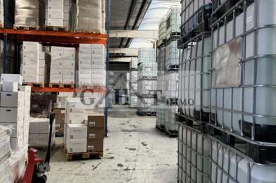 Local industriel  2100000 €