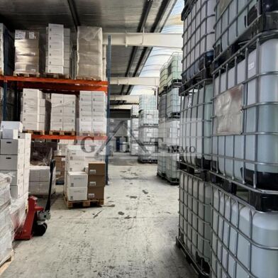 Local industriel  2100000 €