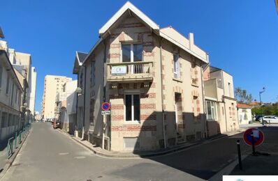 location maison 1 700 € CC /mois à proximité de Sainte-Flaive-des-Loups (85150)
