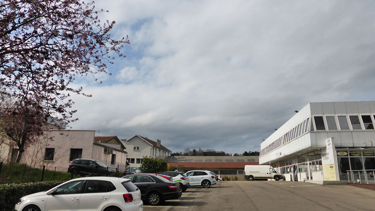 bureau  pièces 300 m2 à louer à Auxerre (89000)