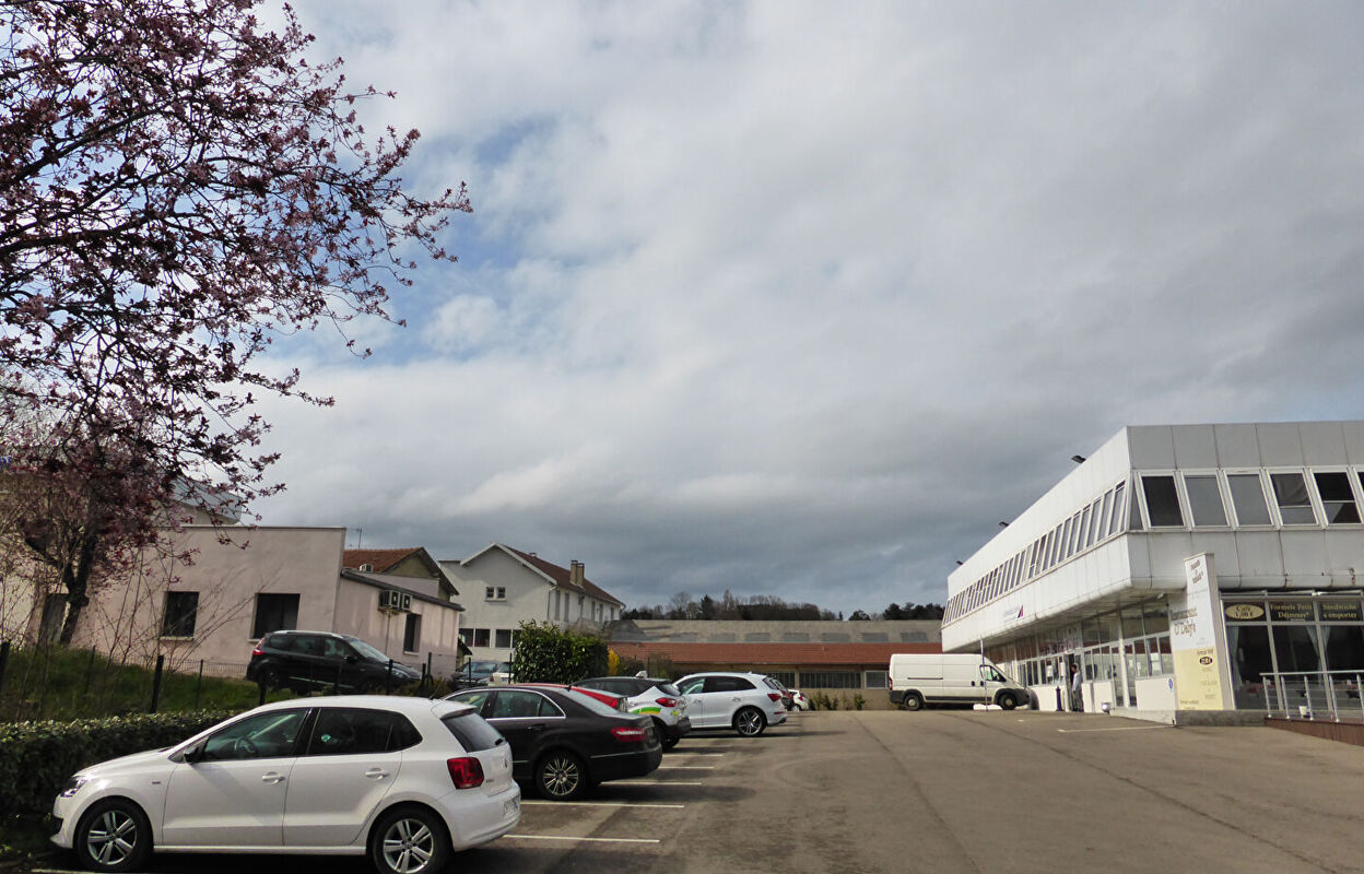 bureau  pièces 300 m2 à louer à Auxerre (89000)