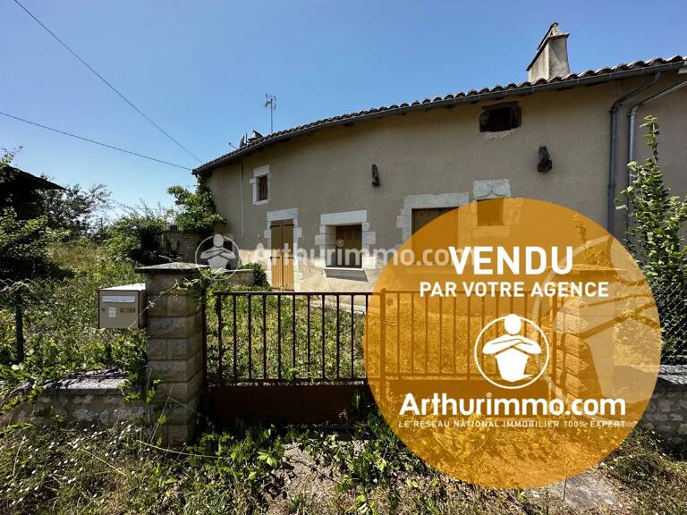 Maison en pierre 3 pièces NEUVIC — photo 1