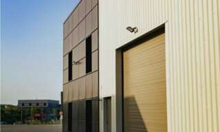 Commerce  630 m² à louer à Gleizé (69400)