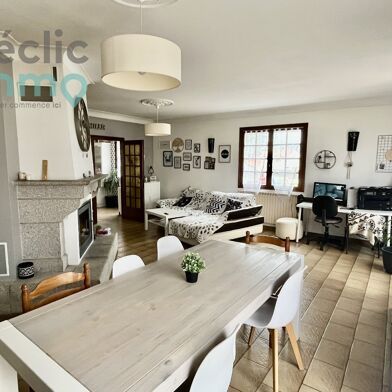 Maison 8 pièces 234 m²