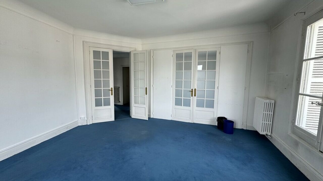 bureau  pièces 101 m2 à louer à Tours (37000)