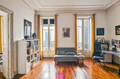 Appartement 5 pièces 300000 €